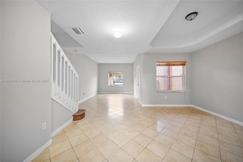 Townhouse in Dania Beach, Florida 3 bedrooms, 150.04 sq.m. № 1897094 - photo 9