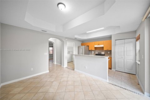 Townhouse in Dania Beach, Florida 3 bedrooms, 150.04 sq.m. № 1897094 - photo 14