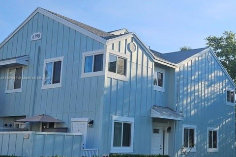 Adosado en venta en Jupiter, Florida, 2 dormitorios, 120.96 m2 № 1892428 - foto 1