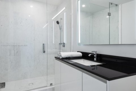 Condo in Sunny Isles Beach, Florida, 3 bedrooms  № 1788419 - photo 14