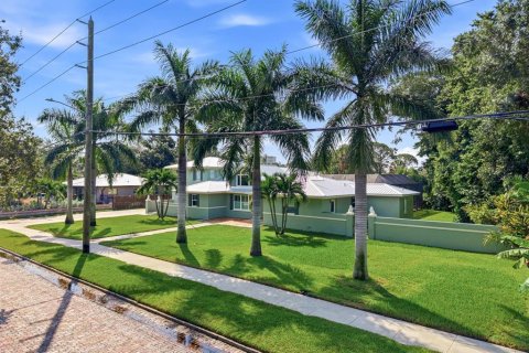 Villa ou maison à vendre à Saint Petersburg, Floride: 3 chambres, 261.06 m2 № 2414874 - photo 3