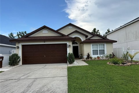 Villa ou maison à vendre à Kissimmee, Floride: 3 chambres, 138.05 m2 № 2317220 - photo 2