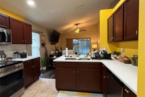 Villa ou maison à vendre à Kissimmee, Floride: 3 chambres, 138.05 m2 № 2317220 - photo 15