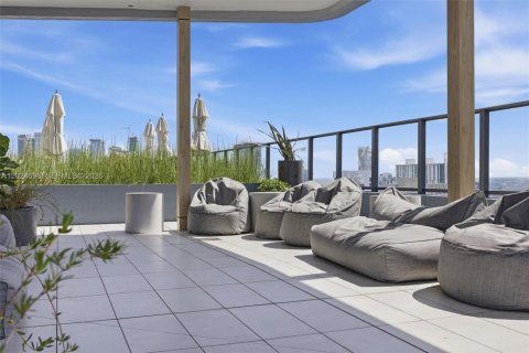 Copropriété à louer à Miami, Floride: 2 chambres, 70.33 m2 № 2257346 - photo 13