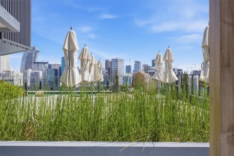 Copropriété à louer à Miami, Floride: 2 chambres, 70.33 m2 № 2257346 - photo 17