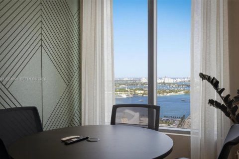 Copropriété à louer à Miami, Floride: 2 chambres, 70.33 m2 № 2257346 - photo 25