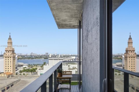 Copropriété à louer à Miami, Floride: 2 chambres, 70.33 m2 № 2257346 - photo 6