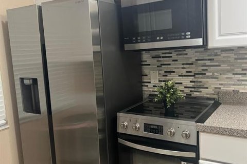 Copropriété à louer à Dunedin, Floride: 2 chambres, 77.57 m2 № 2383978 - photo 5