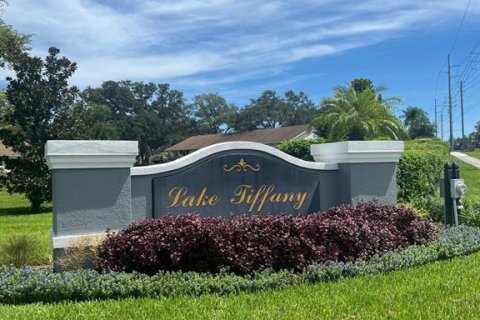Condo à Dunedin, Floride, 2 chambres  № 2383978