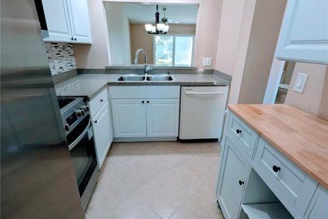 Copropriété à louer à Dunedin, Floride: 2 chambres, 77.57 m2 № 2383978 - photo 12