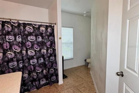 Villa ou maison à louer à Kissimmee, Floride: 3 chambres, 127.93 m2 № 2383431 - photo 10