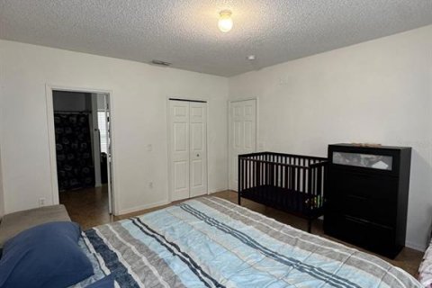 Villa ou maison à louer à Kissimmee, Floride: 3 chambres, 127.93 m2 № 2383431 - photo 6