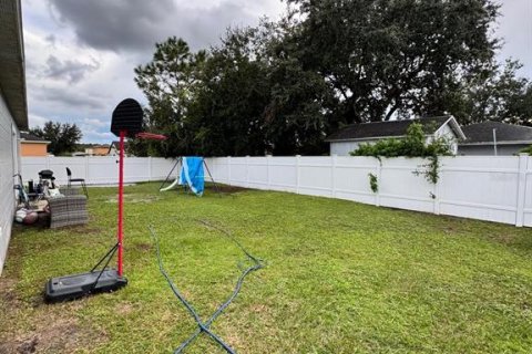 Villa ou maison à louer à Kissimmee, Floride: 3 chambres, 127.93 m2 № 2383431 - photo 24