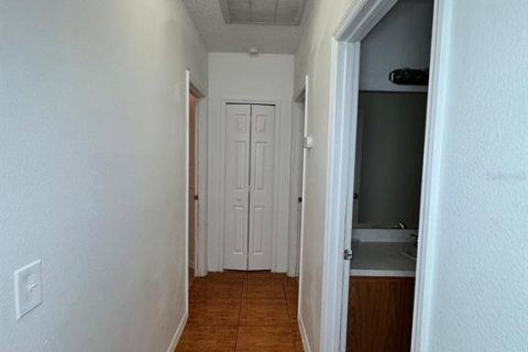 Villa ou maison à louer à Kissimmee, Floride: 3 chambres, 127.93 m2 № 2383431 - photo 12