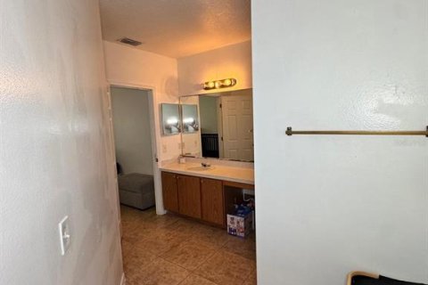 Villa ou maison à louer à Kissimmee, Floride: 3 chambres, 127.93 m2 № 2383431 - photo 9