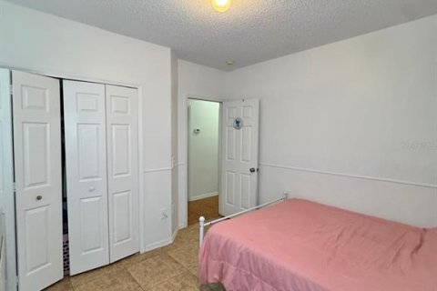 Villa ou maison à louer à Kissimmee, Floride: 3 chambres, 127.93 m2 № 2383431 - photo 18