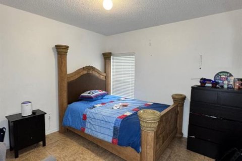 Villa ou maison à louer à Kissimmee, Floride: 3 chambres, 127.93 m2 № 2383431 - photo 17