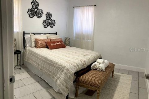 Propiedad comercial en venta en Saint Petersburg, Florida, 5 dormitorios, 153.85 m2 № 1542262 - foto 21