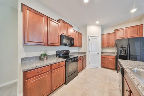 House in Wimauma, Florida 4 bedrooms, 171.03 sq.m. № 1261928 - photo 10