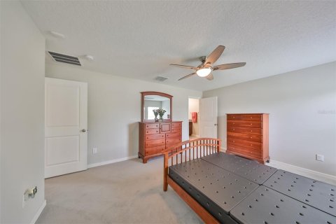 House in Wimauma, Florida 4 bedrooms, 171.03 sq.m. № 1261928 - photo 19