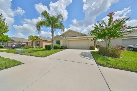 House in Wimauma, Florida 4 bedrooms, 171.03 sq.m. № 1261928 - photo 2