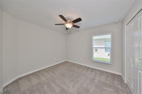 House in Wimauma, Florida 4 bedrooms, 171.03 sq.m. № 1261928 - photo 28
