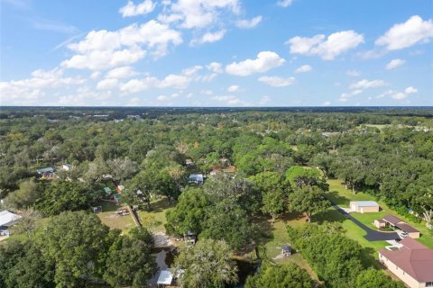 House in Summerfield, Florida 3 bedrooms, 159.42 sq.m. № 1749255 - photo 29