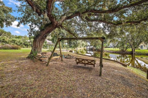 House in Summerfield, Florida 3 bedrooms, 159.42 sq.m. № 1749255 - photo 22