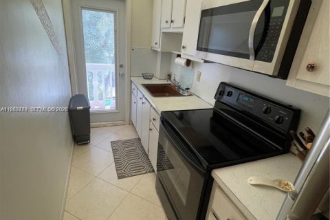 Copropriété à louer à Fort Lauderdale, Floride: 1 chambre, 60.48 m2 № 2024122 - photo 3