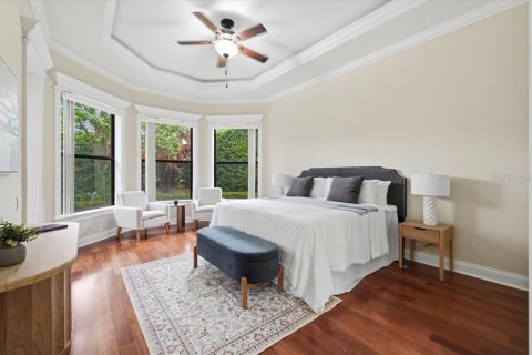 House in Lakeland, Florida 5 bedrooms, 313.55 sq.m. № 2231966 - photo 24
