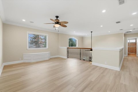 House in Lakeland, Florida 5 bedrooms, 313.55 sq.m. № 2231966 - photo 11