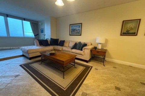 Copropriété à louer à Miami Beach, Floride: 1 chambre, 90.77 m2 № 1930219 - photo 10