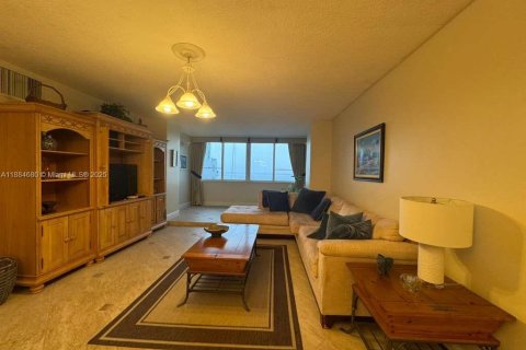 Copropriété à louer à Miami Beach, Floride: 1 chambre, 90.77 m2 № 1930219 - photo 7