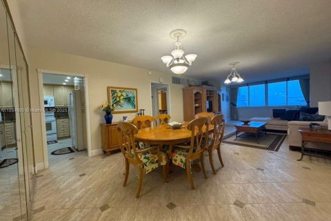 Copropriété à louer à Miami Beach, Floride: 1 chambre, 90.77 m2 № 1930219 - photo 12