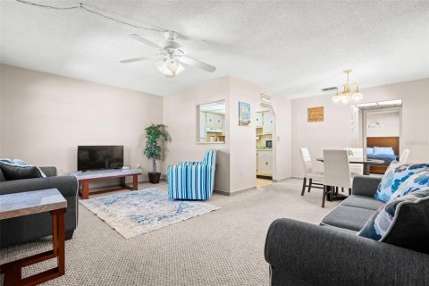 Condominio en venta en New Port Richey, Florida, 1 dormitorio, 72.37 m2 № 1583988 - foto 4