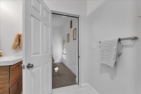 Casa en alquiler en Tampa, Florida, 5 dormitorios, 175.21 m2 № 2232282 - foto 22