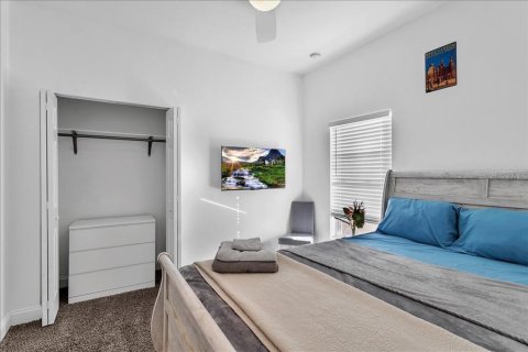 Casa en alquiler en Tampa, Florida, 5 dormitorios, 175.21 m2 № 2232282 - foto 6