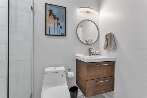Casa en alquiler en Tampa, Florida, 5 dormitorios, 175.21 m2 № 2232282 - foto 19
