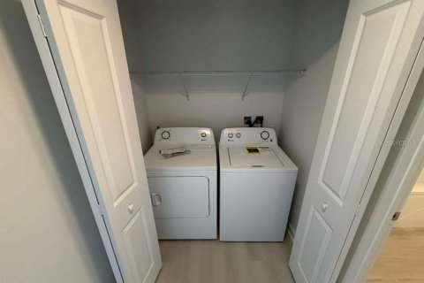 Condo in Orlando, Florida, 2 bedrooms  № 2206254 - photo 14