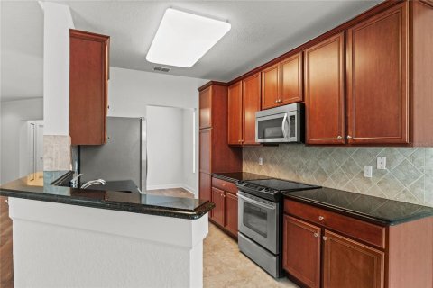 Condo in Davenport, Florida, 2 bedrooms  № 1817496 - photo 13