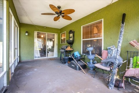 Villa ou maison à vendre à Deltona, Floride: 3 chambres, 152.55 m2 № 2354493 - photo 23