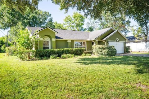 Villa ou maison à vendre à Deltona, Floride: 3 chambres, 152.55 m2 № 2354493 - photo 2
