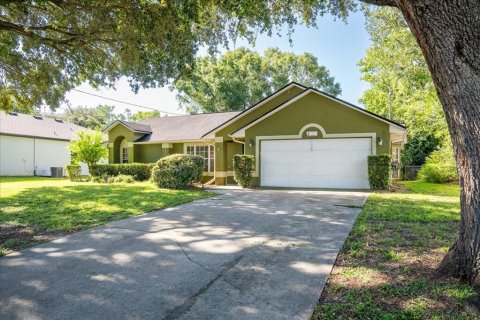 Villa ou maison à vendre à Deltona, Floride: 3 chambres, 152.55 m2 № 2354493 - photo 4