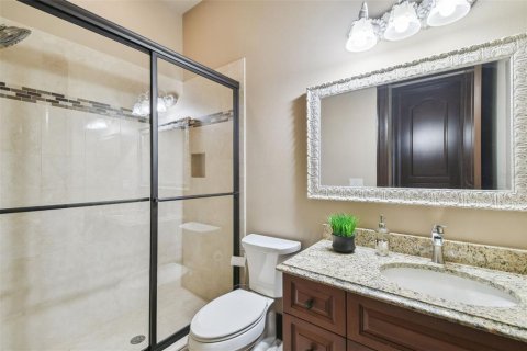 House in Tampa, Florida 6 bedrooms, 638.52 sq.m. № 1584200 - photo 22