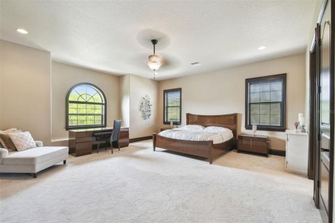 House in Tampa, Florida 6 bedrooms, 638.52 sq.m. № 1584200 - photo 25