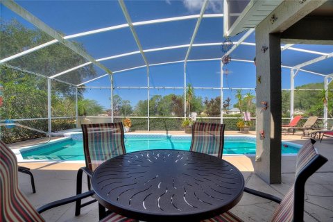 Casa en venta en Haines City, Florida, 4 dormitorios, 190.08 m2 № 1651774 - foto 19