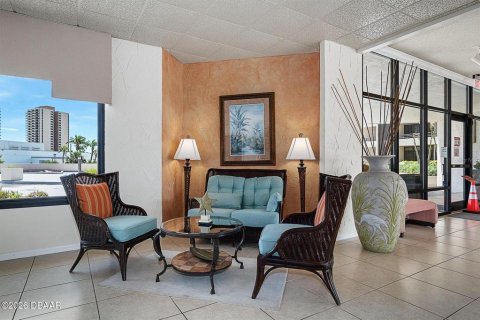 Condo in Daytona Beach, Florida, 2 bedrooms № 2196791 - photo 26