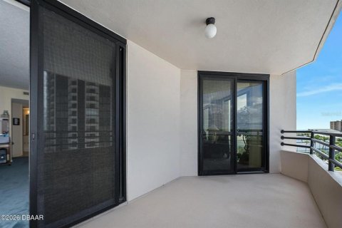 Condo in Daytona Beach, Florida, 2 bedrooms № 2196791 - photo 21