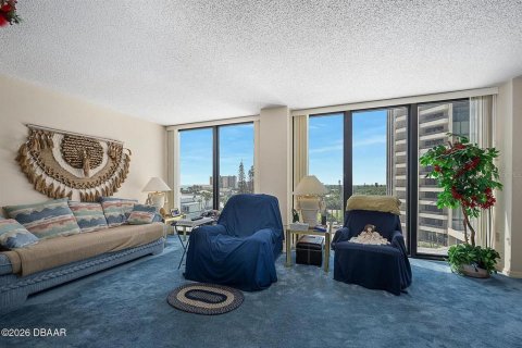 Condo in Daytona Beach, Florida, 2 bedrooms № 2196791 - photo 8