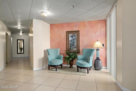 Condo in Daytona Beach, Florida, 2 bedrooms № 2196791 - photo 24